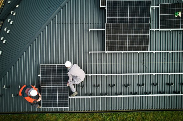Panneaux solaires à Saint-Étienne : Économies et écologie en un clic